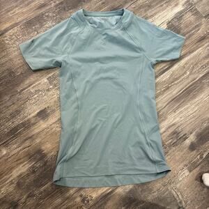 athleta tee XS